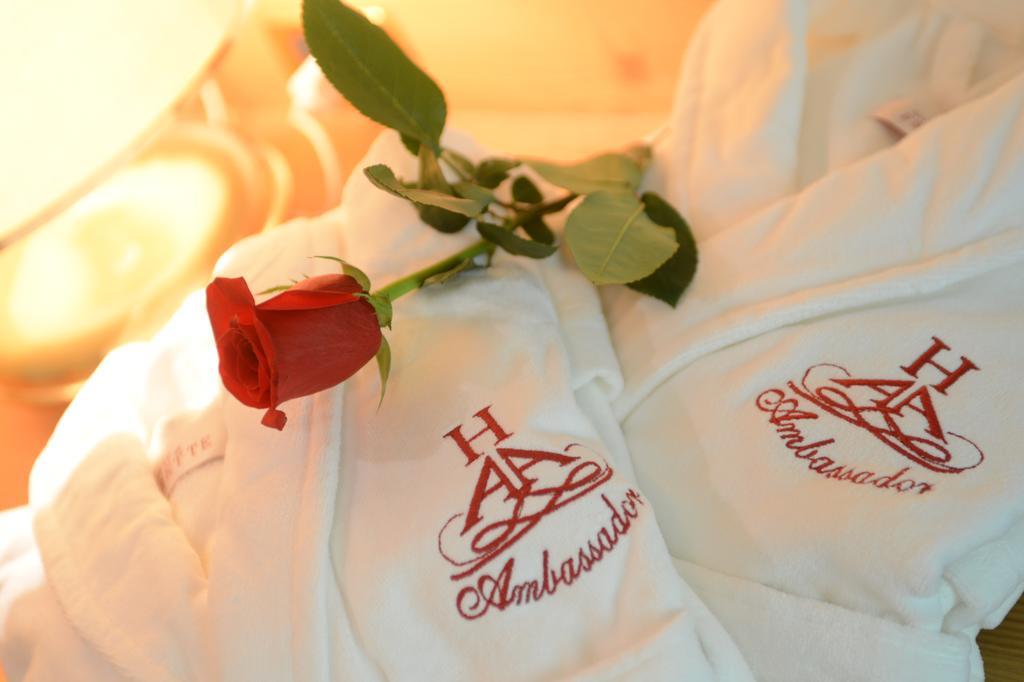 Hotel Ambassador Levico Terme Exterior photo