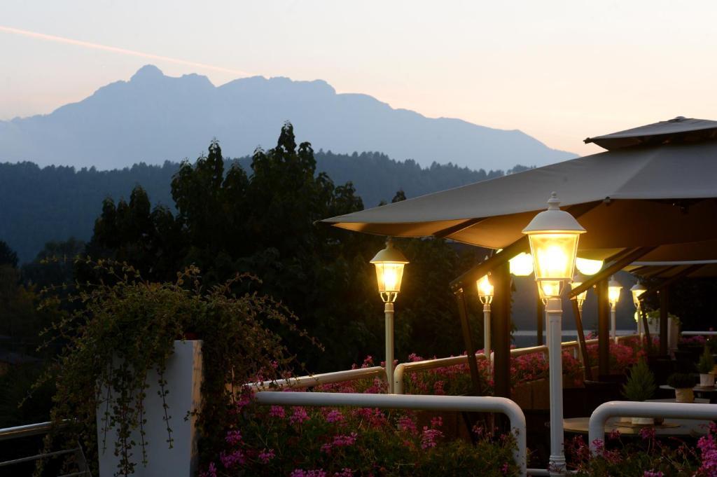 Hotel Ambassador Levico Terme Exterior photo