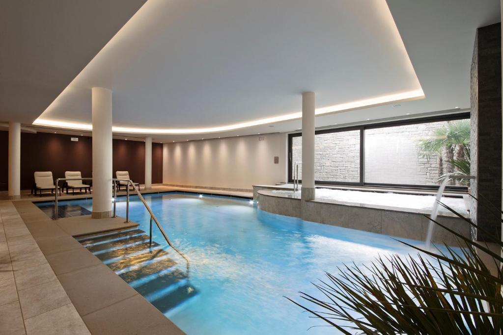 Hotel Ambassador Levico Terme Exterior photo