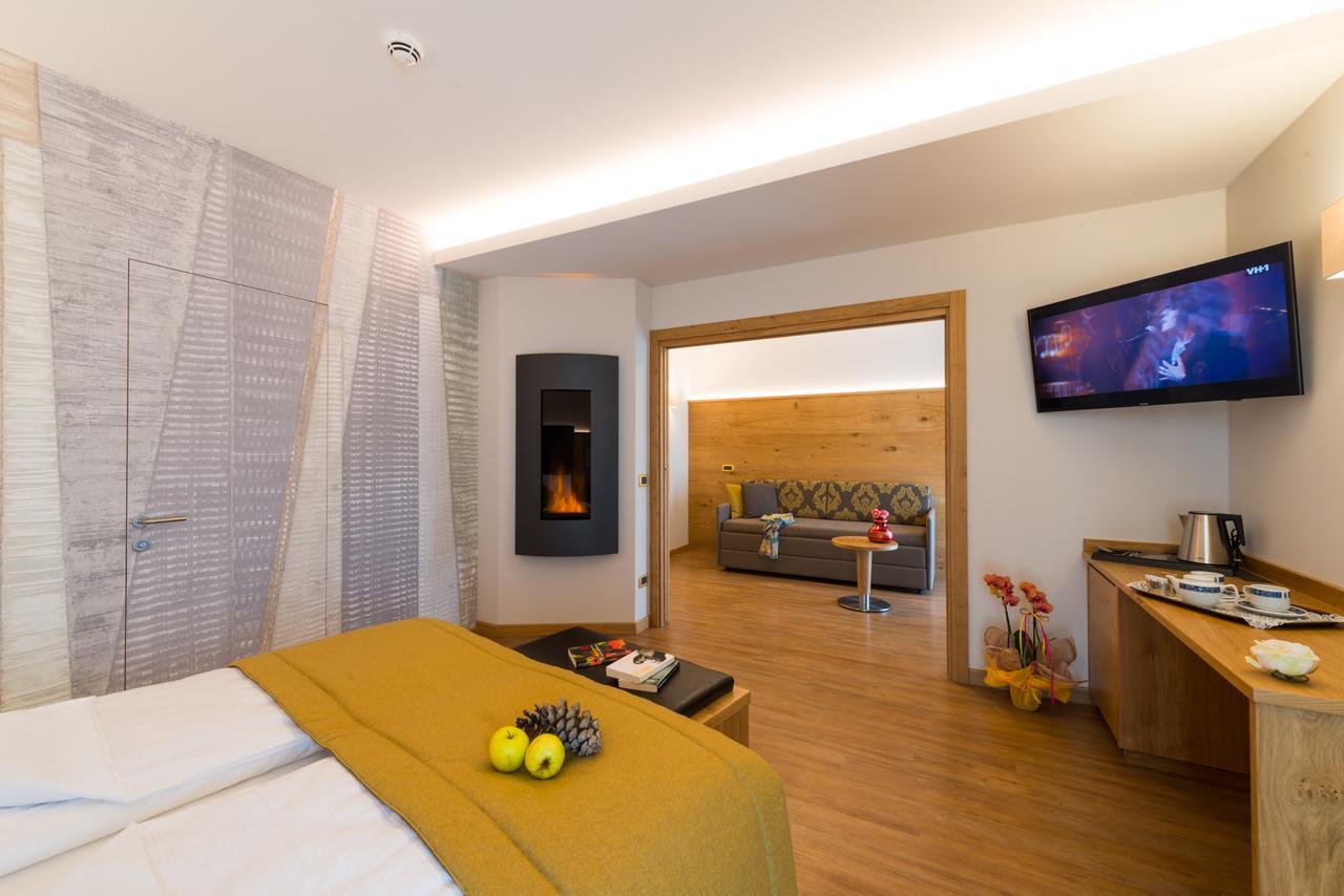 Hotel Ambassador Levico Terme Exterior photo