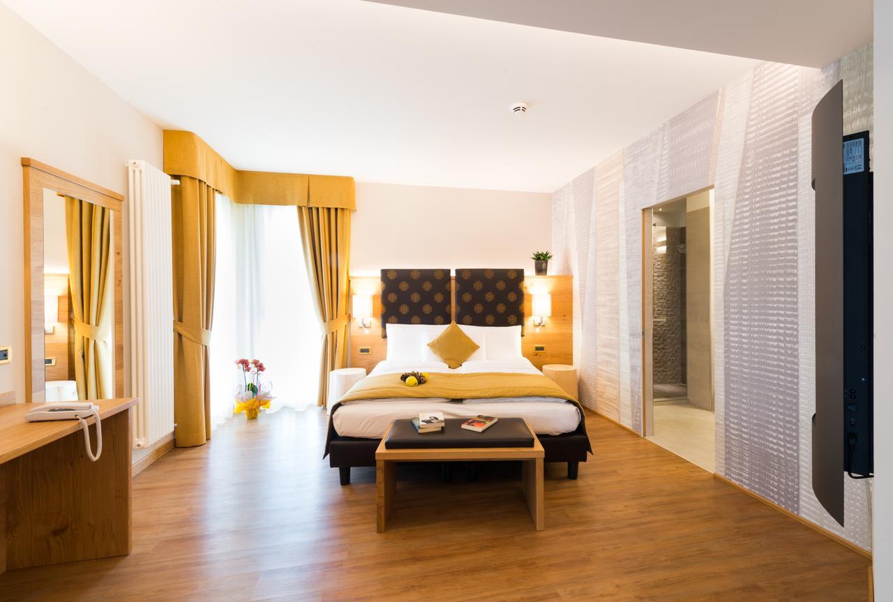 Hotel Ambassador Levico Terme Exterior photo