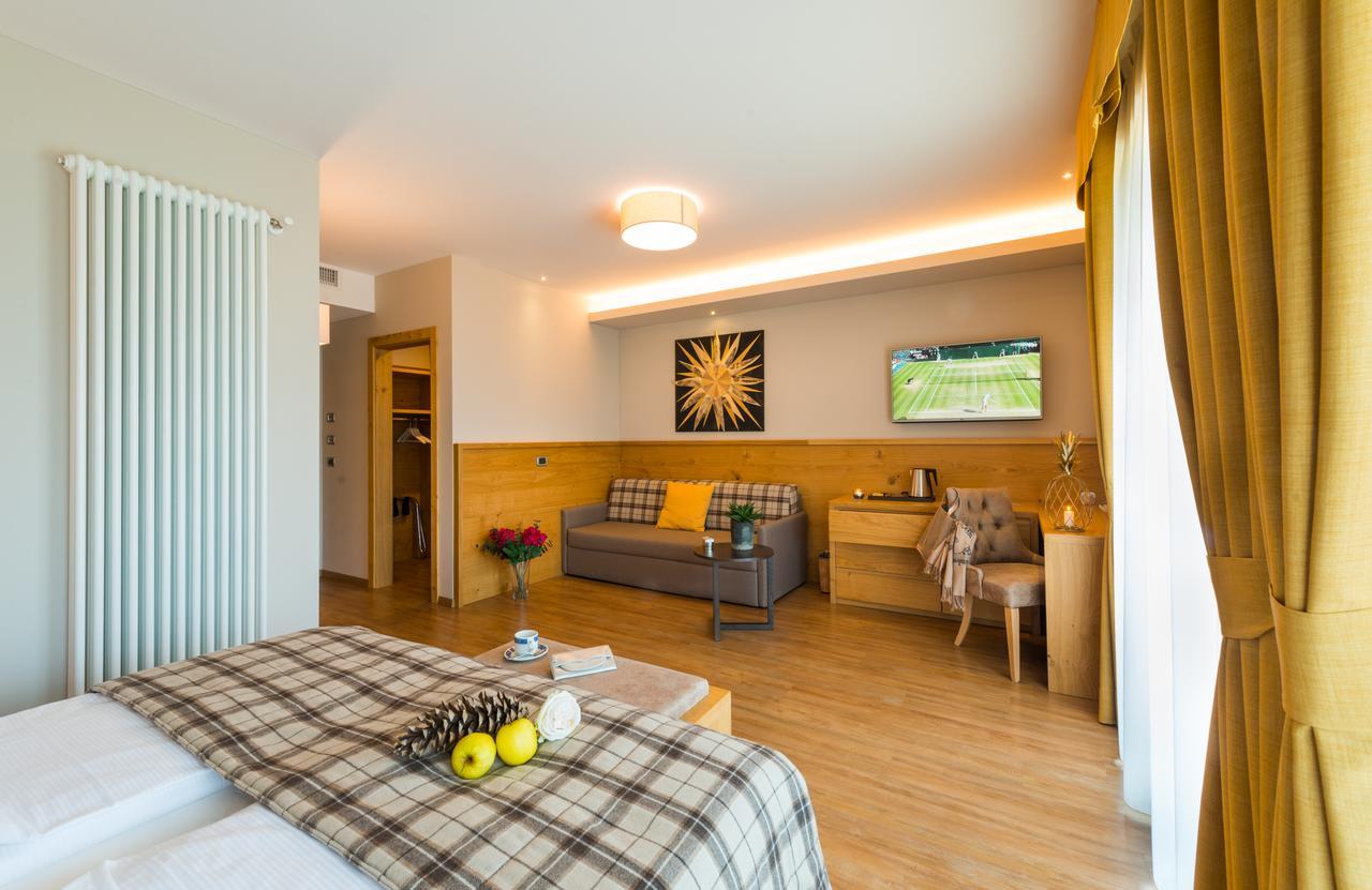 Hotel Ambassador Levico Terme Exterior photo